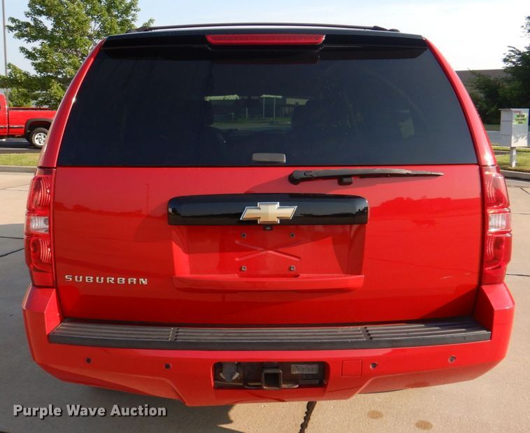 image for item KW9917 2007 Chevrolet Suburban LT  SUV