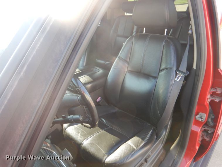 image for item KW9917 2007 Chevrolet Suburban LT  SUV