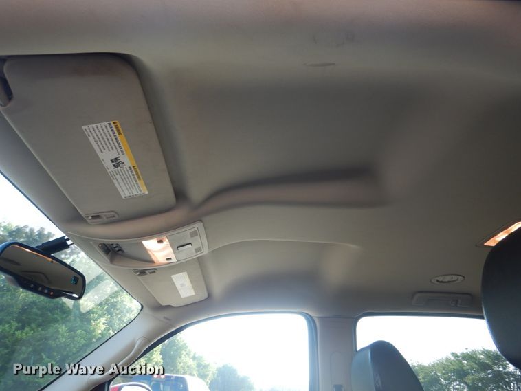 image for item KW9917 2007 Chevrolet Suburban LT  SUV