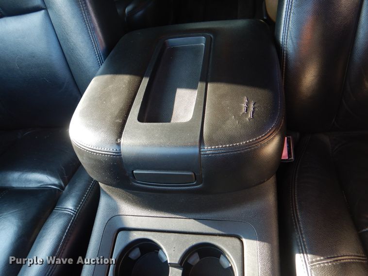 image for item KW9917 2007 Chevrolet Suburban LT  SUV