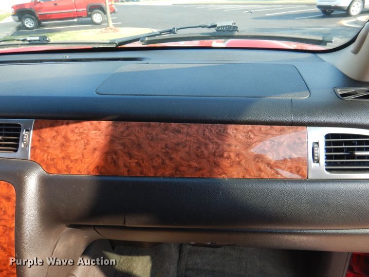 image for item KW9917 2007 Chevrolet Suburban LT  SUV