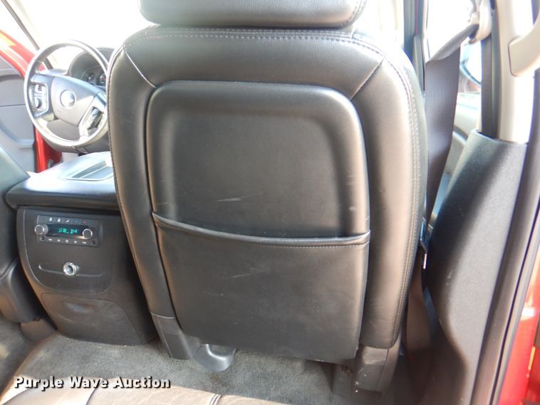 image for item KW9917 2007 Chevrolet Suburban LT  SUV