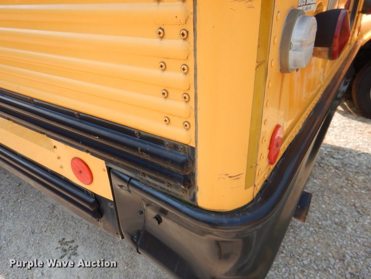 image for item KW9942 1999 International 3800  school bus