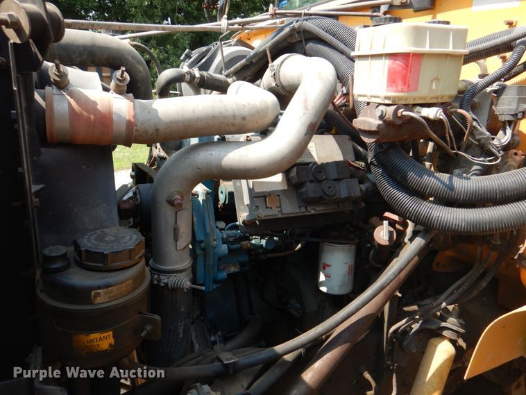 image for item KW9942 1999 International 3800  school bus