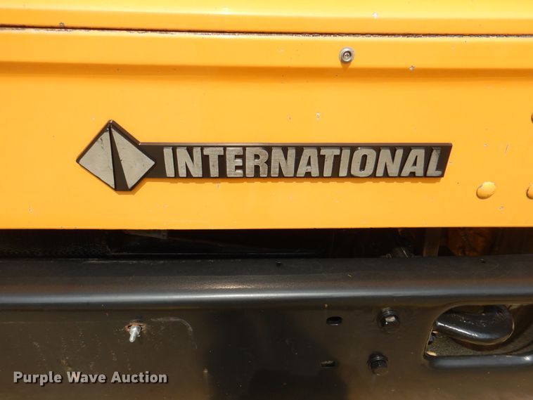 image for item KW9942 1999 International 3800  school bus