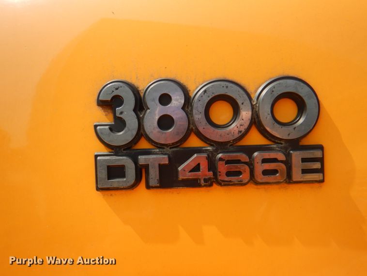 image for item KW9942 1999 International 3800  school bus