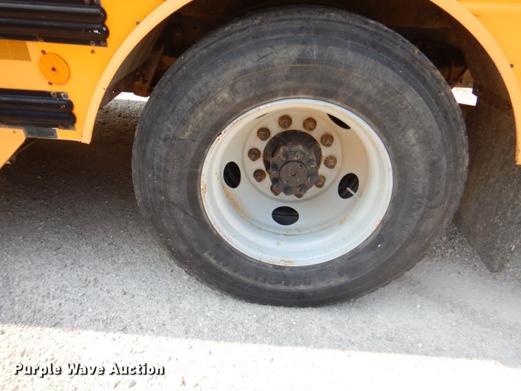 image for item KW9942 1999 International 3800  school bus