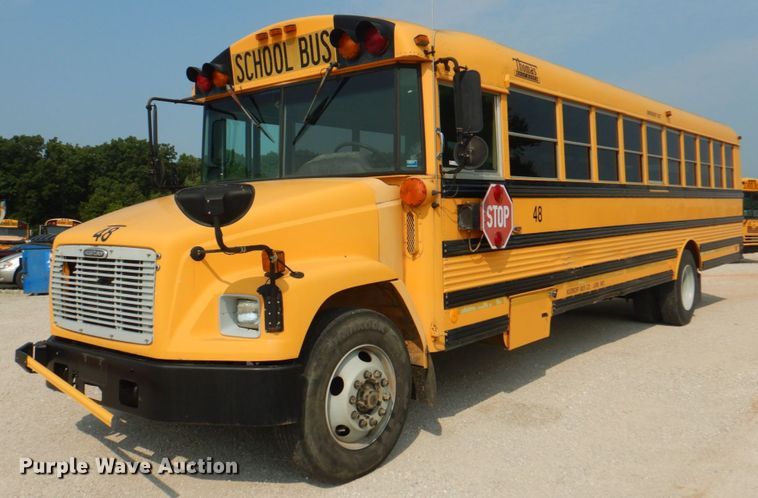 image for item KW9943 1999 Freightliner Thomas Built  school bus