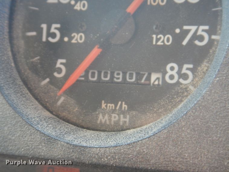 image for item KW9943 1999 Freightliner Thomas Built  school bus