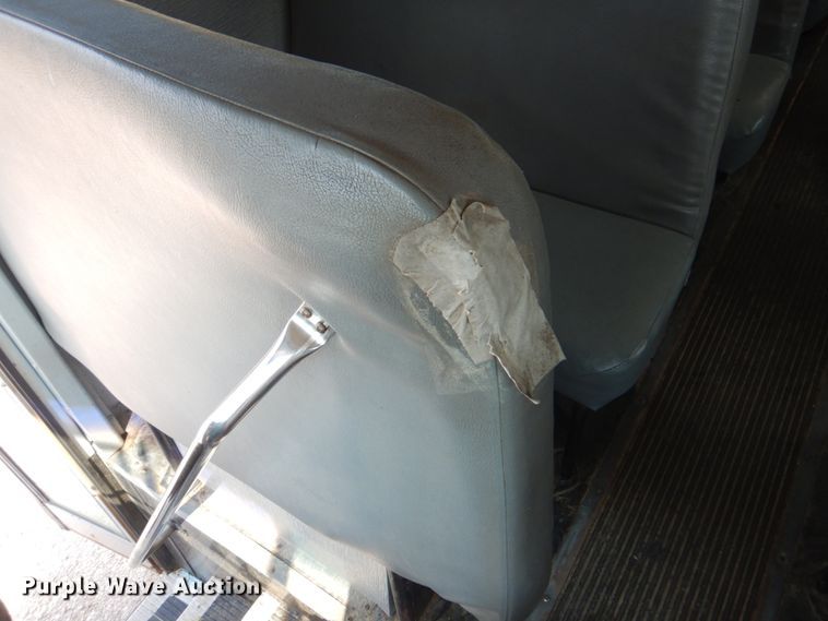 image for item KW9943 1999 Freightliner Thomas Built  school bus