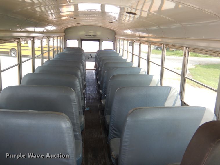 image for item KW9943 1999 Freightliner Thomas Built  school bus