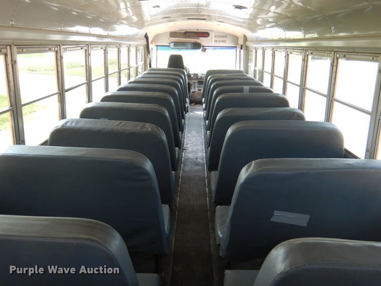 image for item KW9943 1999 Freightliner Thomas Built  school bus