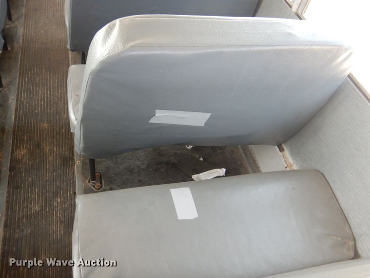 image for item KW9943 1999 Freightliner Thomas Built  school bus