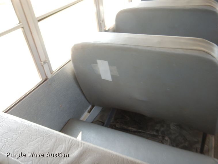 image for item KW9943 1999 Freightliner Thomas Built  school bus