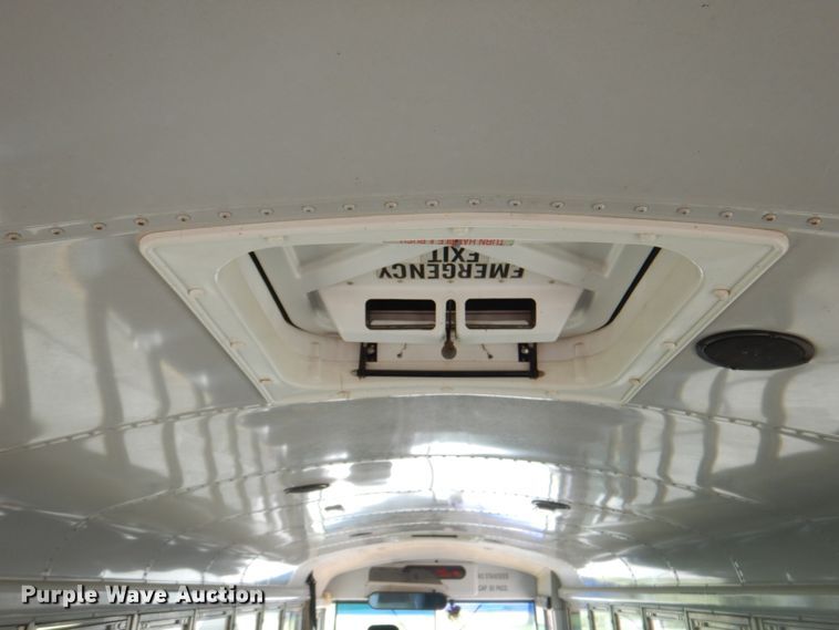 image for item KW9943 1999 Freightliner Thomas Built  school bus