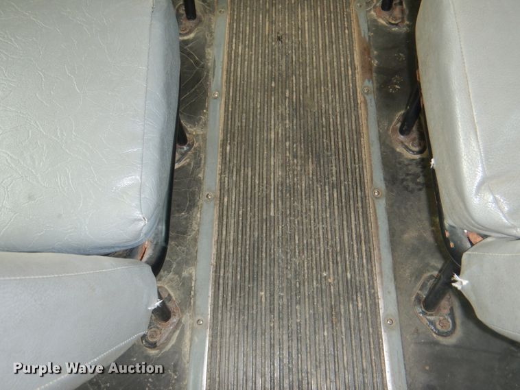 image for item KW9943 1999 Freightliner Thomas Built  school bus