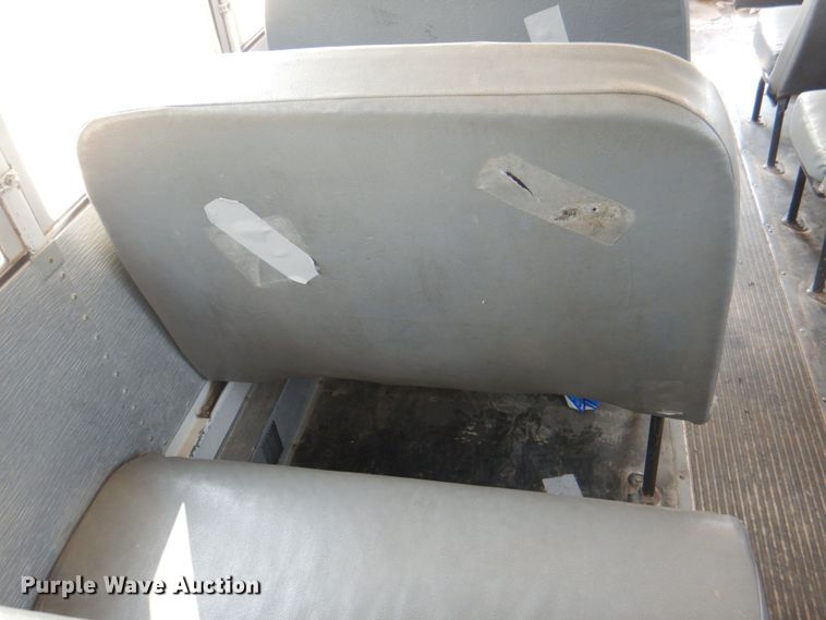 image for item KW9943 1999 Freightliner Thomas Built  school bus