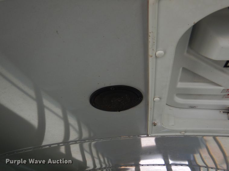 image for item KW9943 1999 Freightliner Thomas Built  school bus