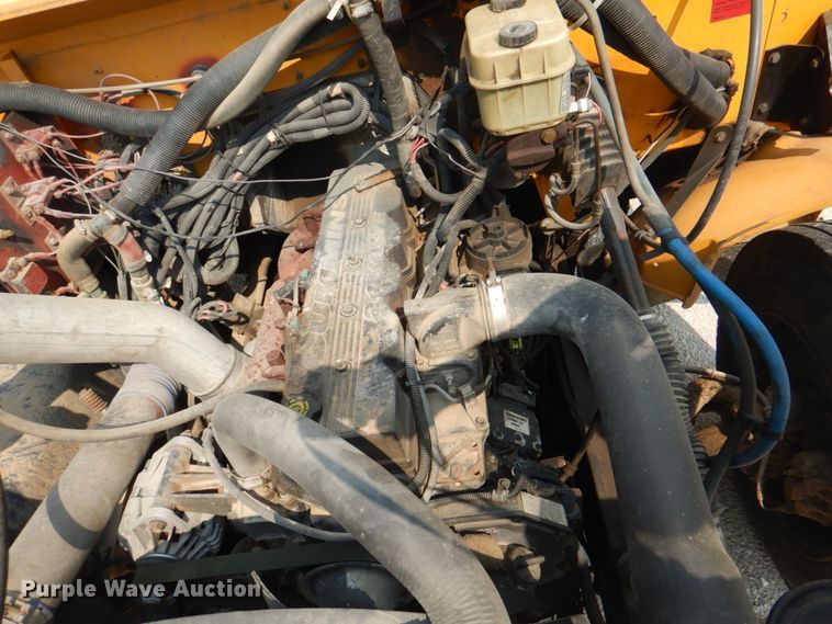 image for item KW9943 1999 Freightliner Thomas Built  school bus