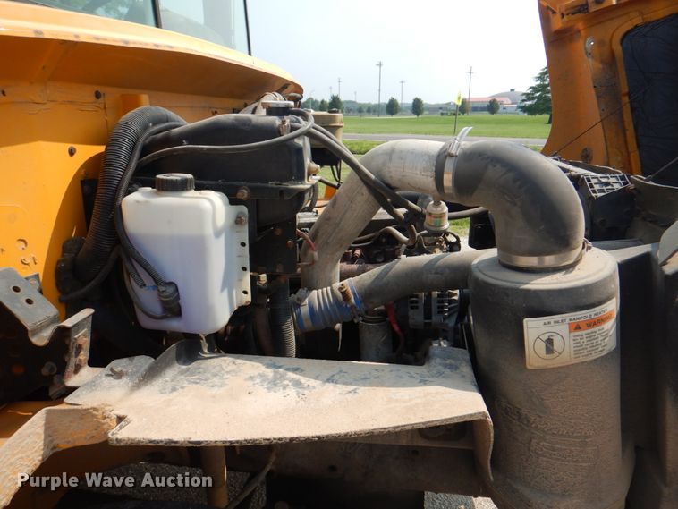 image for item KW9943 1999 Freightliner Thomas Built  school bus