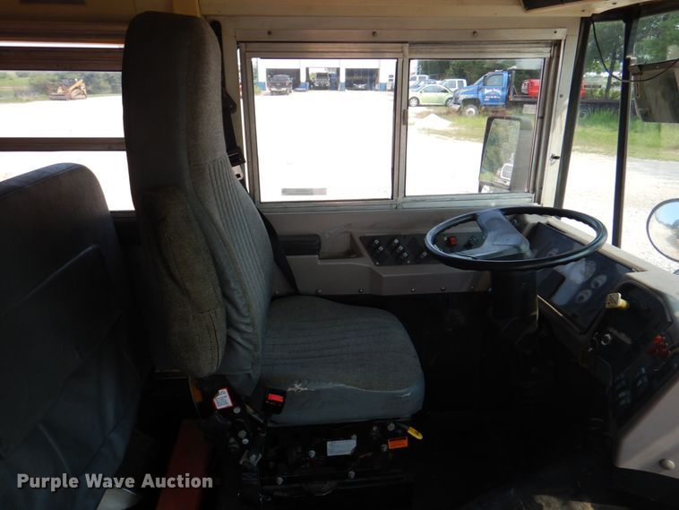 image for item KW9944 2005 International FE300  school bus
