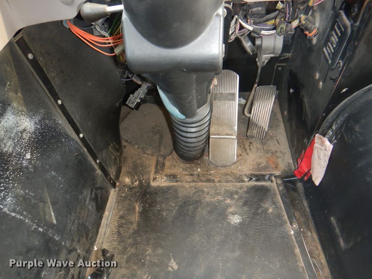 image for item KW9944 2005 International FE300  school bus