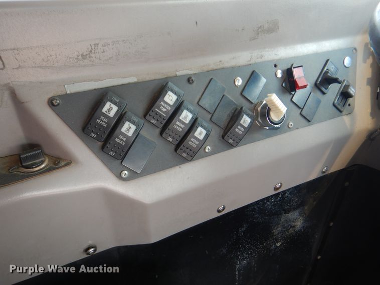 image for item KW9944 2005 International FE300  school bus