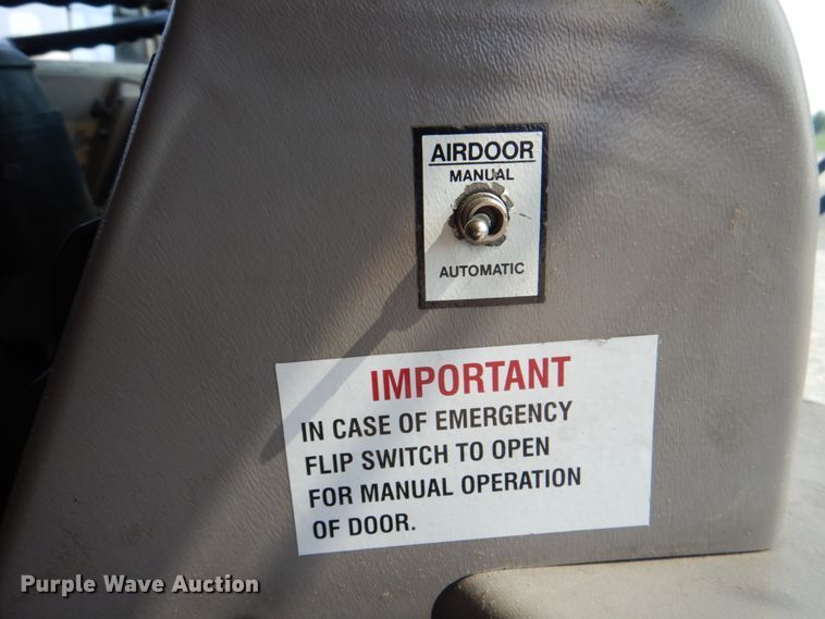 image for item KW9944 2005 International FE300  school bus