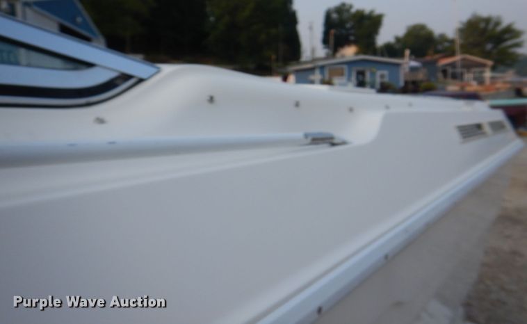 image for item KW9945 1995 Check Mate Convincor  boat