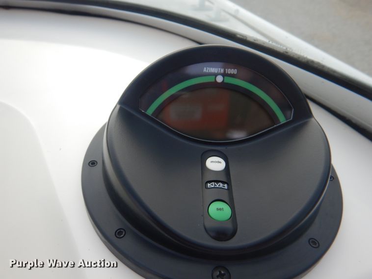 image for item KW9945 1995 Check Mate Convincor  boat