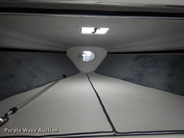 image for item KW9945 1995 Check Mate Convincor  boat