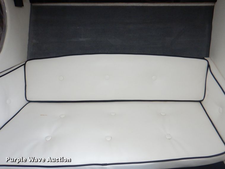 image for item KW9945 1995 Check Mate Convincor  boat