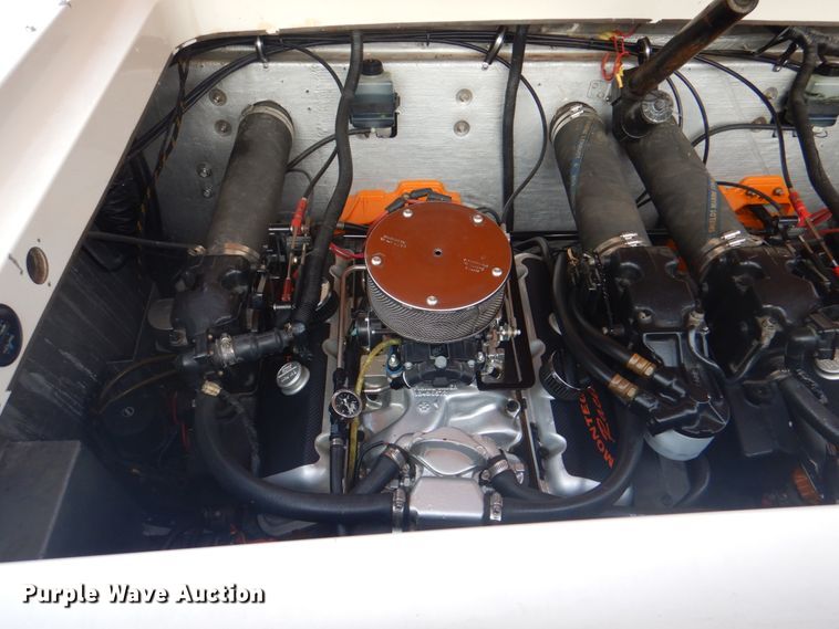 image for item KW9945 1995 Check Mate Convincor  boat