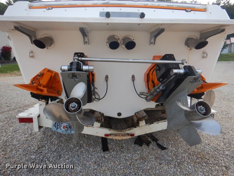 image for item KW9945 1995 Check Mate Convincor  boat