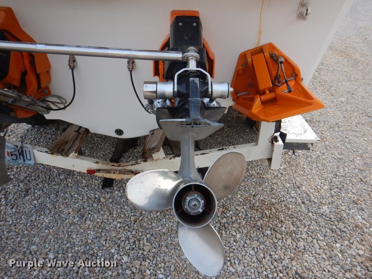 image for item KW9945 1995 Check Mate Convincor  boat