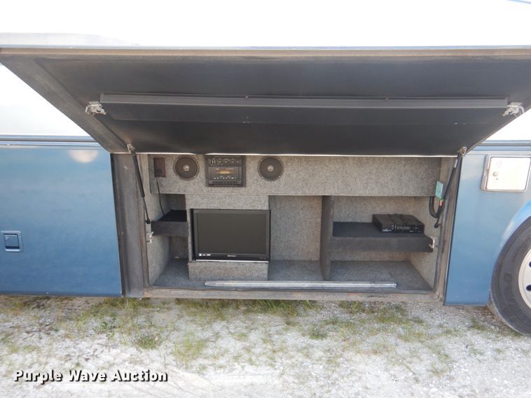 image for item KW9952 1997 Overland Lorado  RV