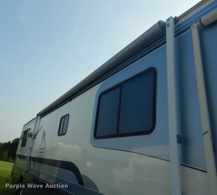 image for item KW9952 1997 Overland Lorado  RV