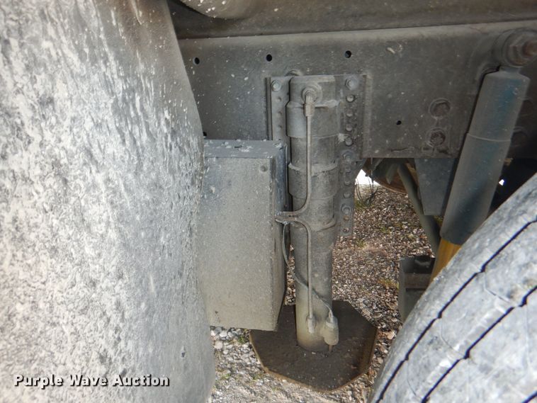 image for item KW9952 1997 Overland Lorado  RV