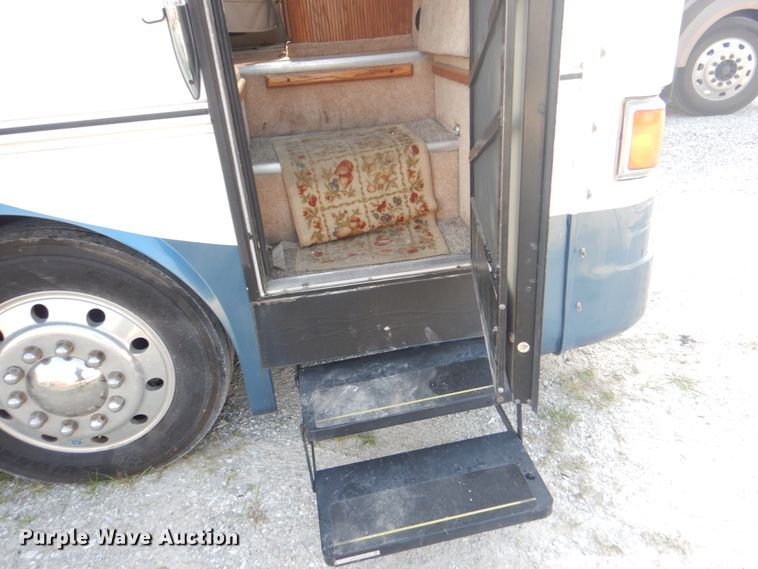 image for item KW9952 1997 Overland Lorado  RV