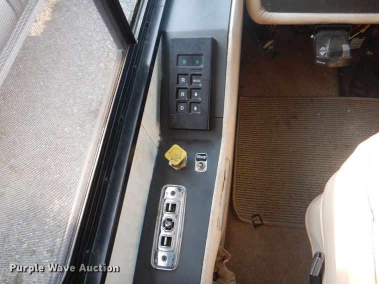 image for item KW9952 1997 Overland Lorado  RV