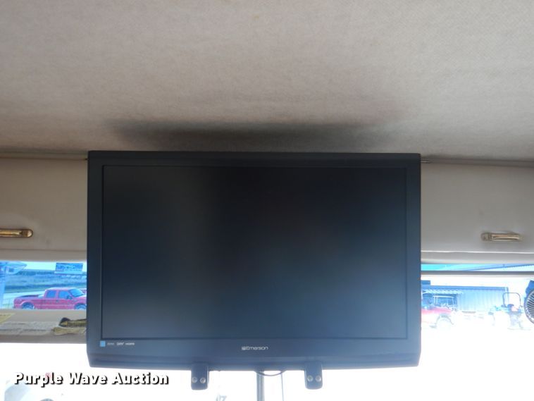 image for item KW9952 1997 Overland Lorado  RV