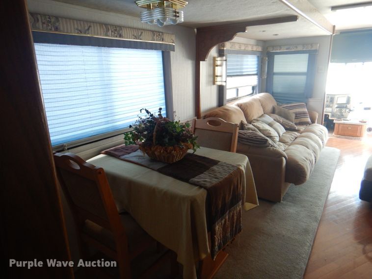 image for item KW9952 1997 Overland Lorado  RV