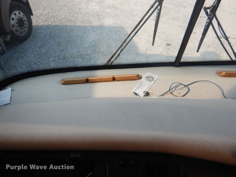 image for item KW9952 1997 Overland Lorado  RV