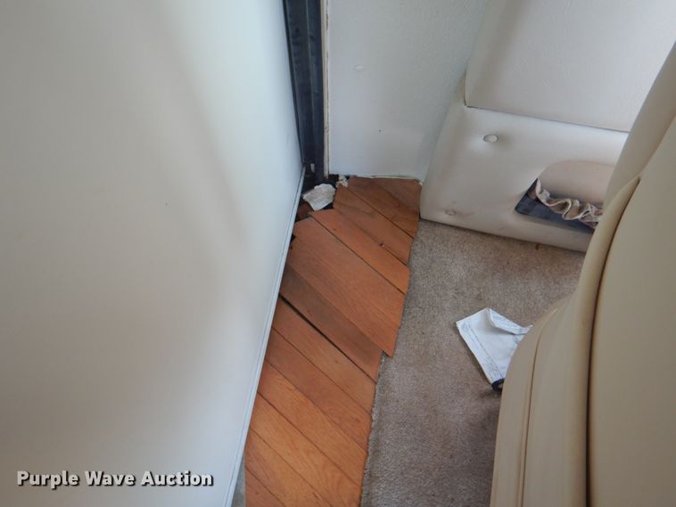 image for item KW9952 1997 Overland Lorado  RV