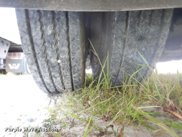 image for item KW9952 1997 Overland Lorado  RV