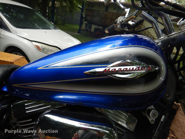 image for item KW9954 2000 Suzuki Marauder  motorcycle