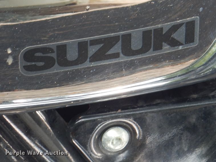 image for item KW9954 2000 Suzuki Marauder  motorcycle