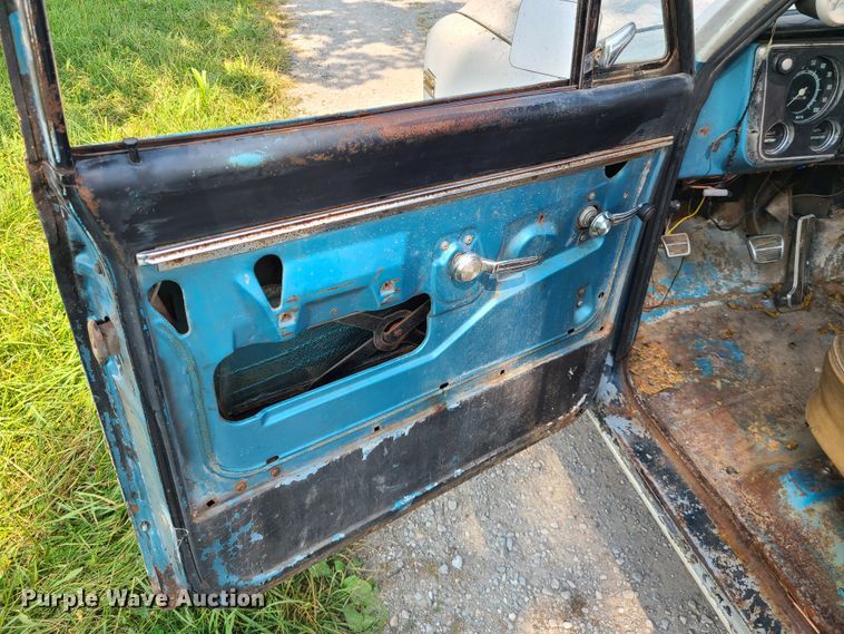 image for item L1287 1970 Chevrolet C10  pickup truck