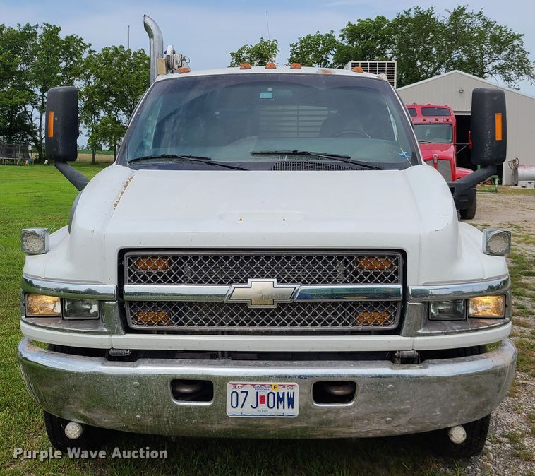 image for item L1295 2006 Chevrolet C4500  utility / service truck
