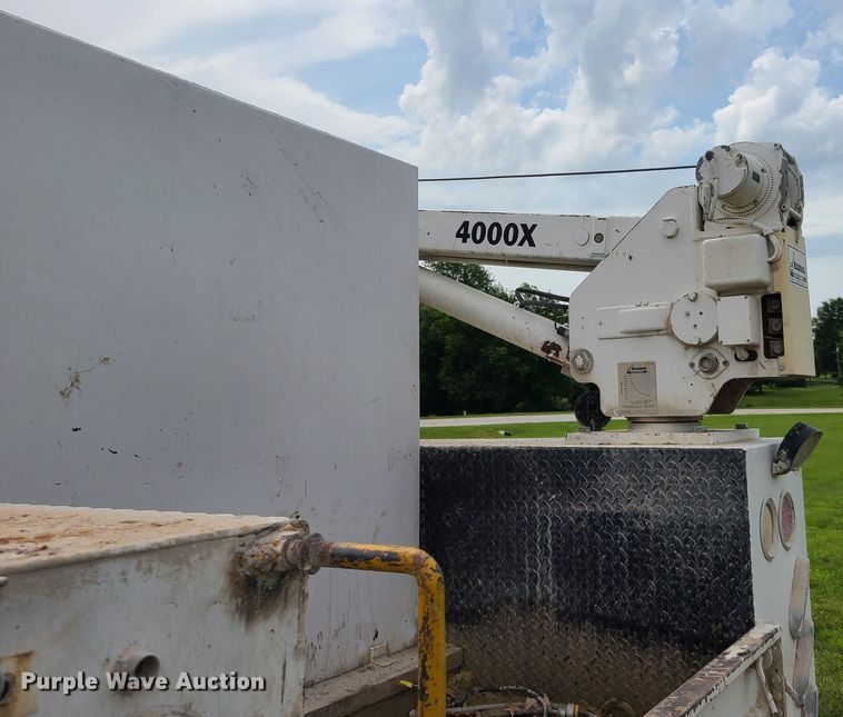 image for item L1295 2006 Chevrolet C4500  utility / service truck